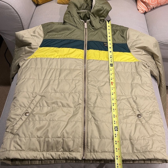 L.L. Bean Men’s Mountain Classic Puffer Colorblock L - Picture 7 of 17